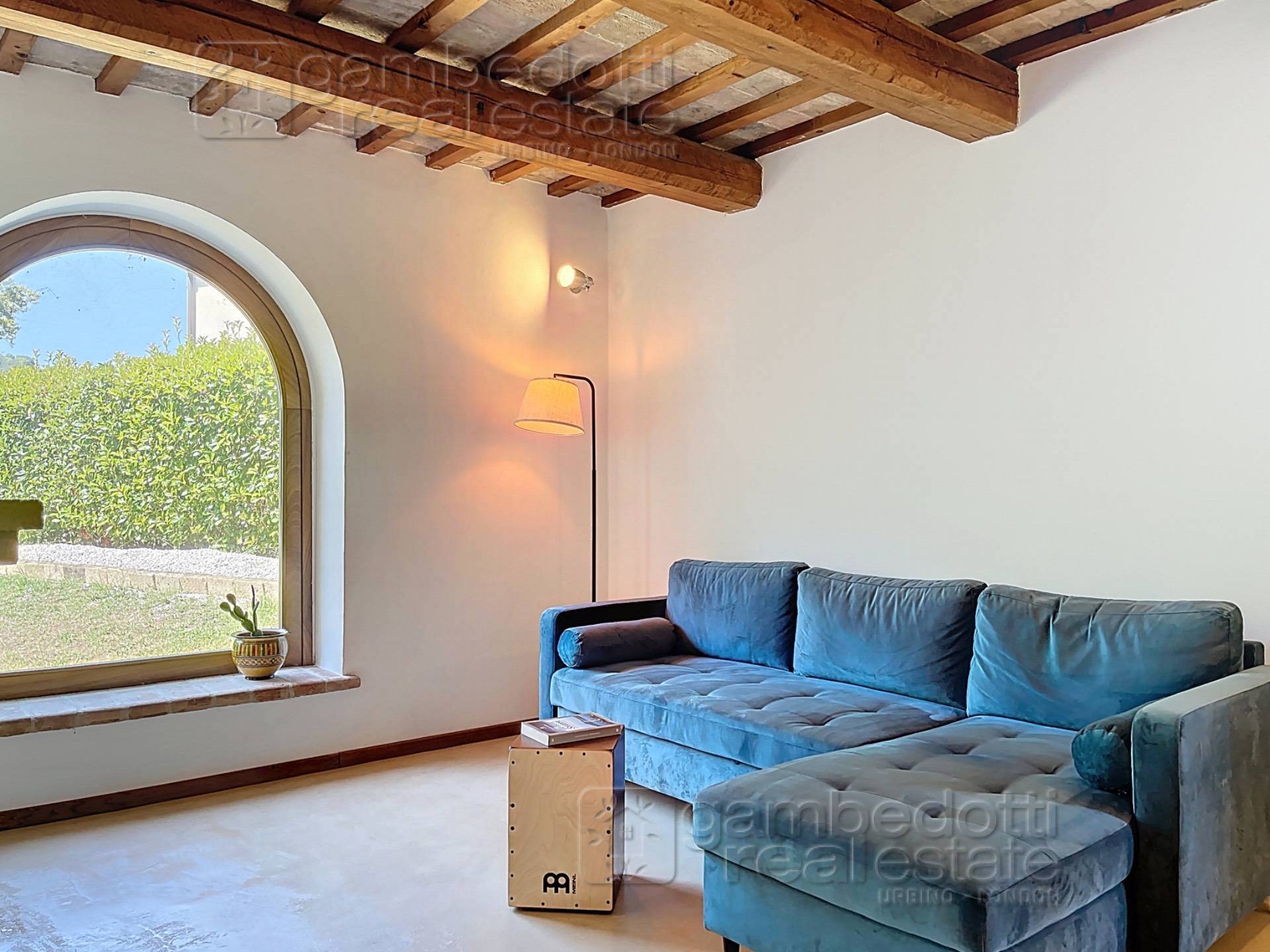 Villa in vendita a Urbino (PU)