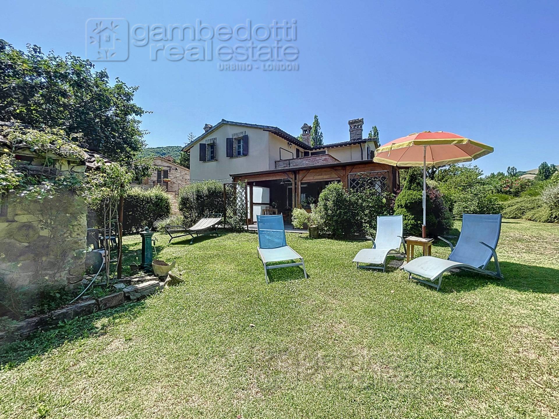 Villa in vendita a Urbino (PU)