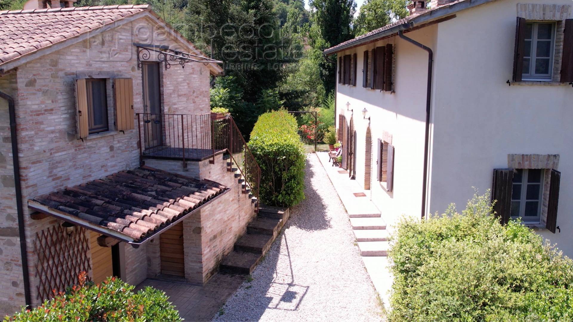 Villa in vendita a Urbino (PU)