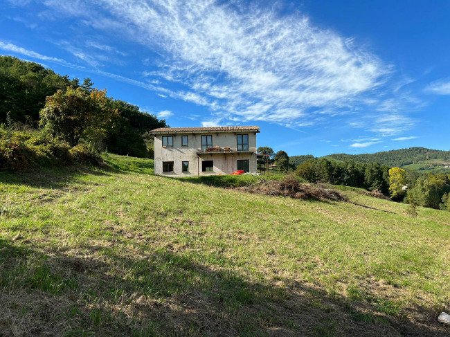 Casa indipendente in vendita a Apecchio (PU)