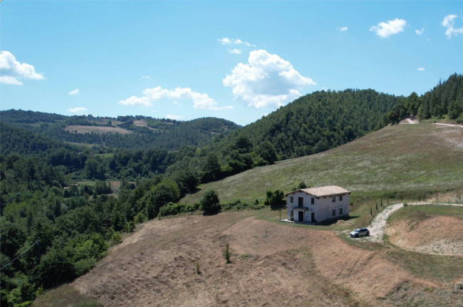 Casa indipendente in vendita a Apecchio (PU)