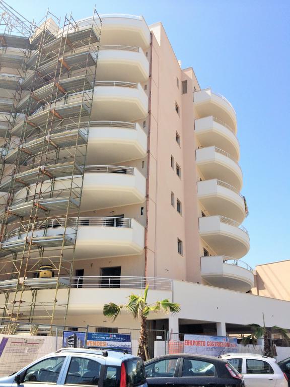 Appartamento SAN BENEDETTO DEL TRONTO vendita  viale De Gasperi  Immobiliare Gali? - De Angelis