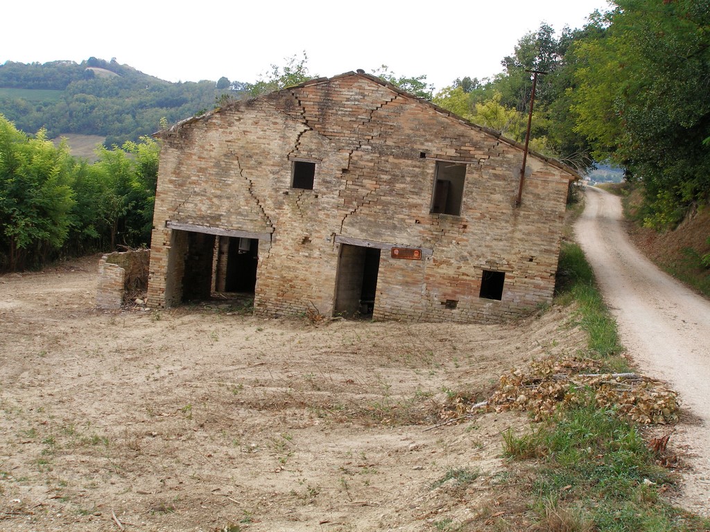 Rustico - Cascina PETRITOLI vendita    Immobiliare Gali? - De Angelis