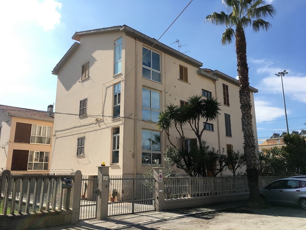 Appartamento SAN BENEDETTO DEL TRONTO vendita  zona porto  Immobiliare Gali? - De Angelis