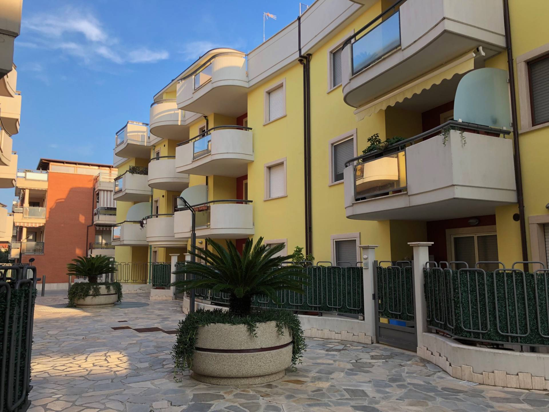  san-benedetto-del-tronto vendita quart: zona centrale immobiliare-gali?-de-angelis