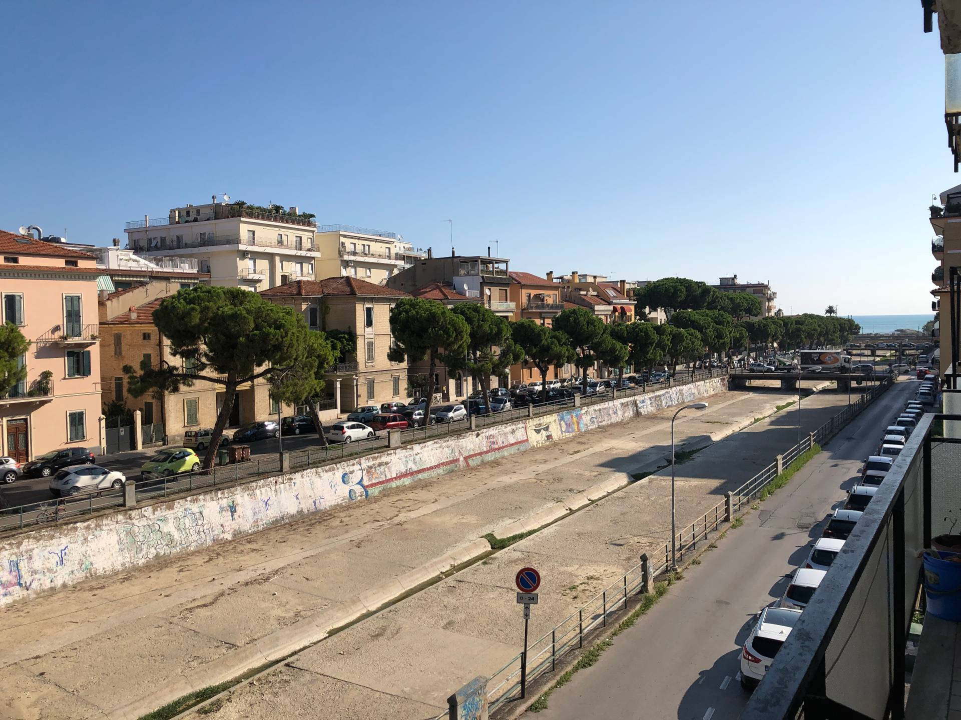 Appartamento SAN BENEDETTO DEL TRONTO vendita  viale De Gasperi  Immobiliare Gali? - De Angelis