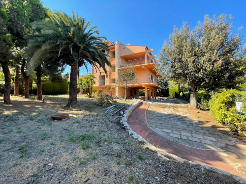 Villa in vendita a San Benedetto Del Tronto (AP)