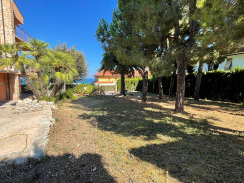 Villa in vendita a San Benedetto Del Tronto (AP)