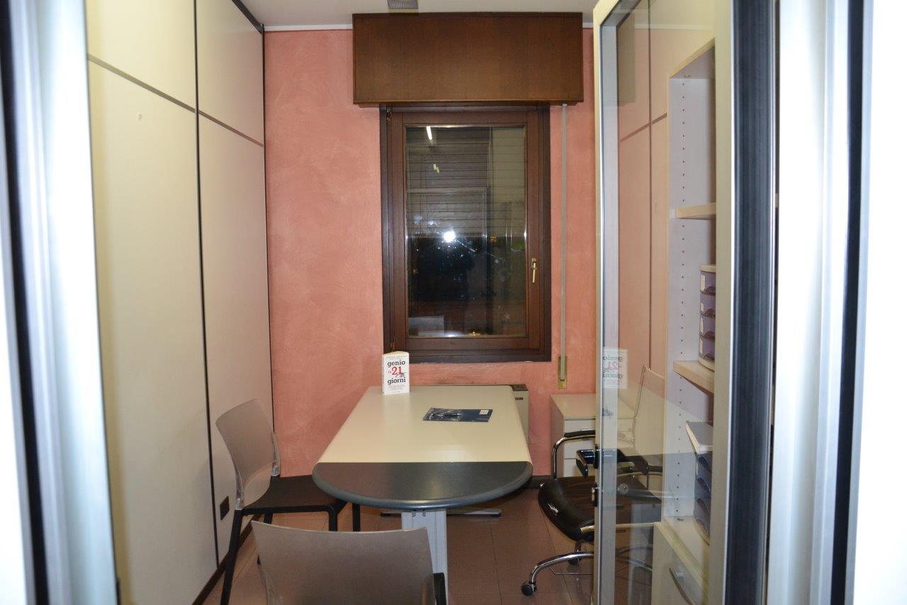 Ufficio - Loc.Com. PADOVA affitto  Centro storico  POLIS SNC