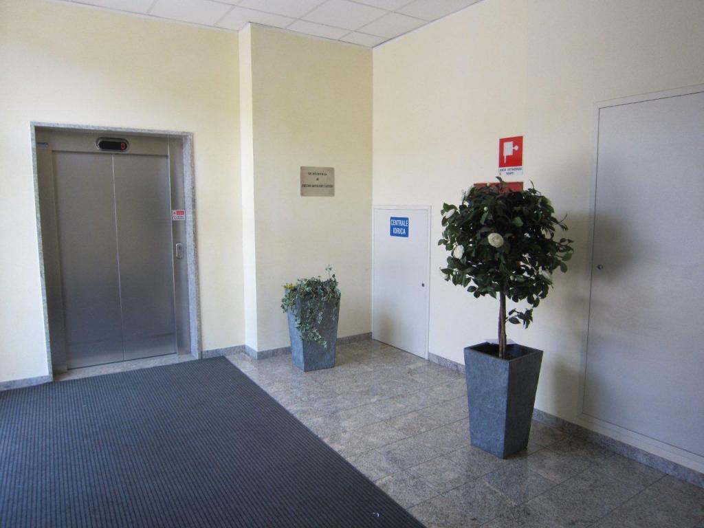 Ufficio - Loc.Com. PADOVA affitto  ZONA INDUSTRIALE-EST  POLIS SNC