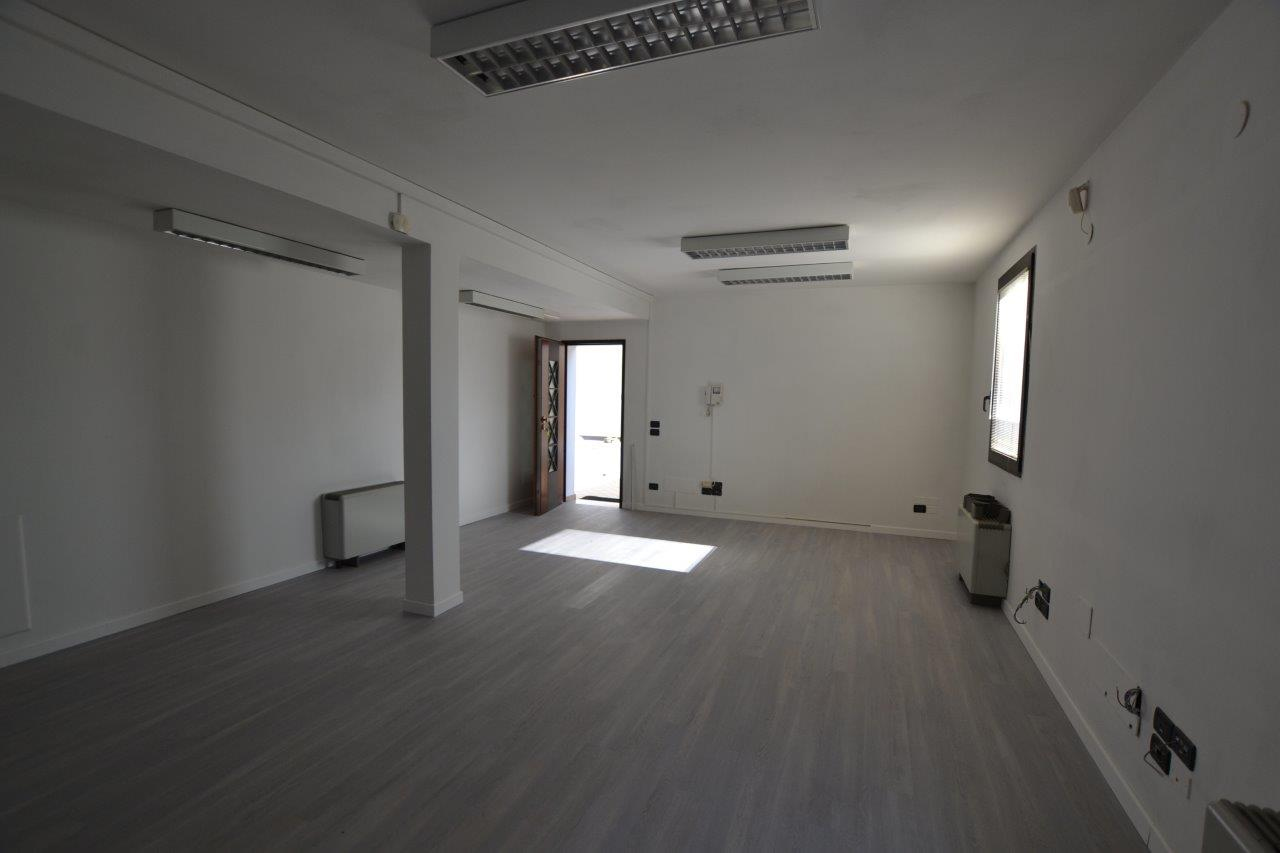 Ufficio - Loc.Com. PADOVA affitto  FIERA  POLIS SNC