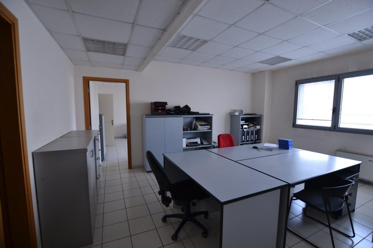 Ufficio - Loc.Com. PADOVA vendita  ZONA INDUSTRIALE-EST  POLIS SNC