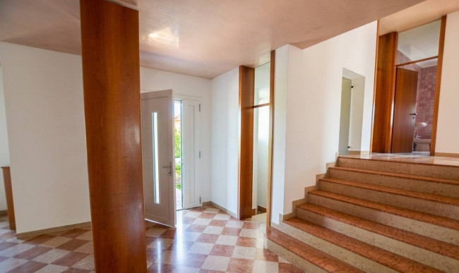Villa in Vendita  <br/>a Stra