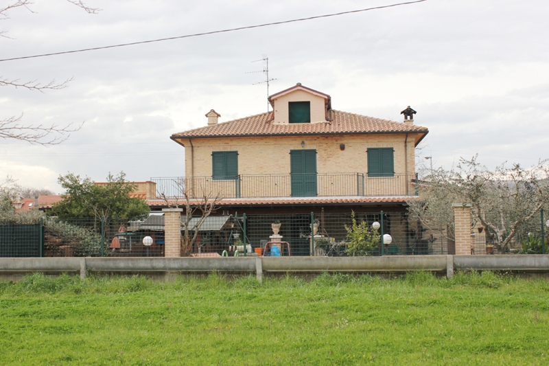 Villa SPINETOLI vendita  San Pio X  IMMOBILIARE FRATINI