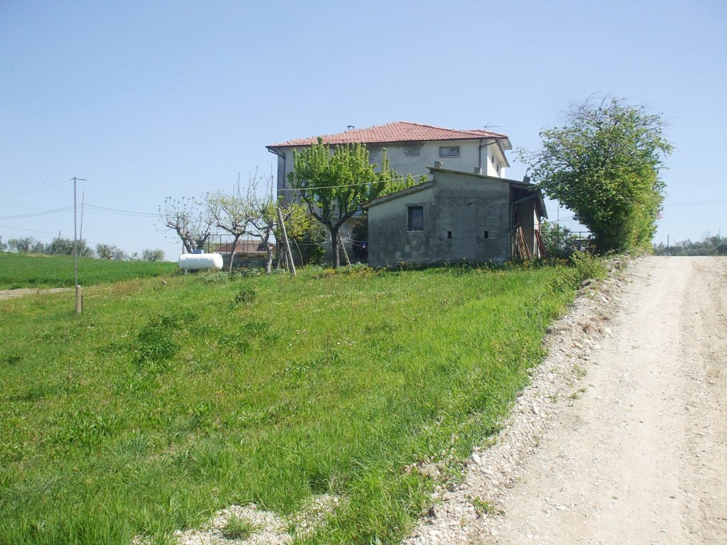 Villa Unifamiliare - Indipendente SANT