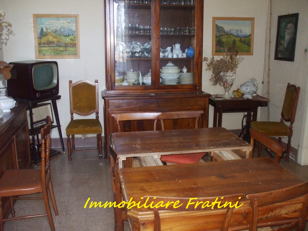 Villa Unifamiliare - Indipendente AMANDOLA vendita    IMMOBILIARE FRATINI