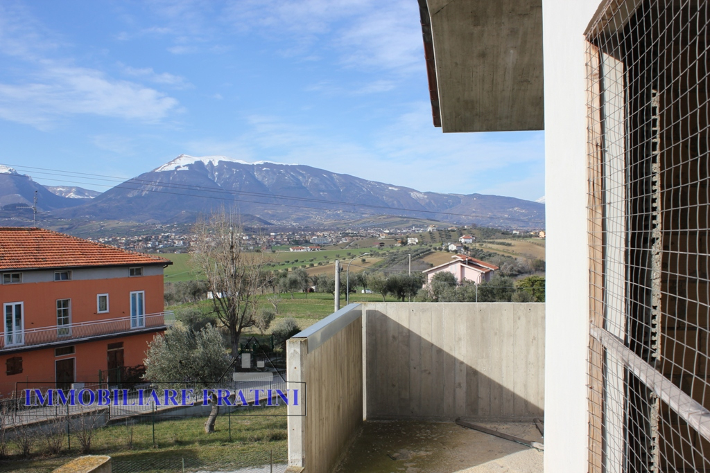 Villa ANCARANO vendita    IMMOBILIARE FRATINI