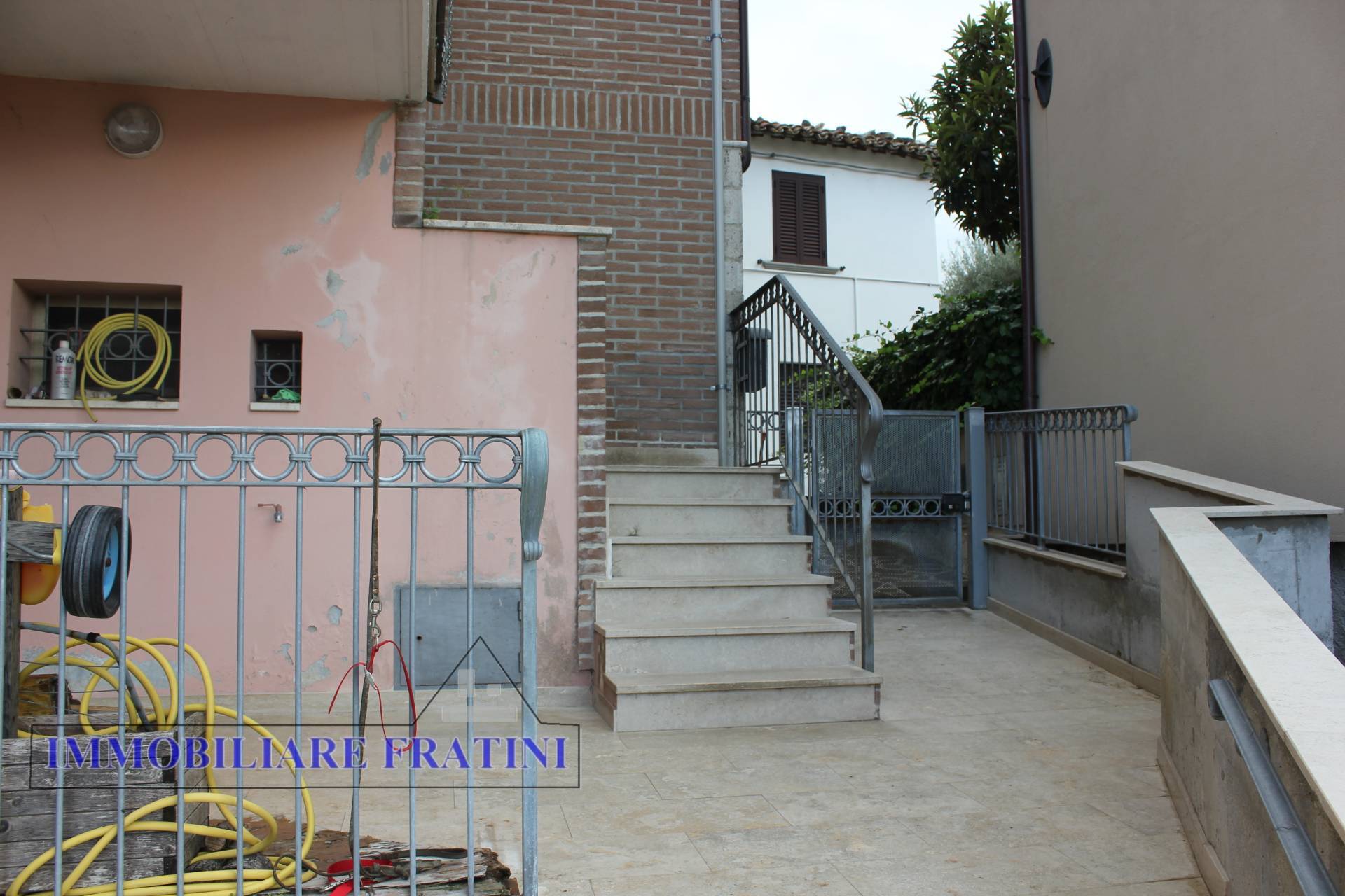  folignano vendita quart:  immobiliare fratini