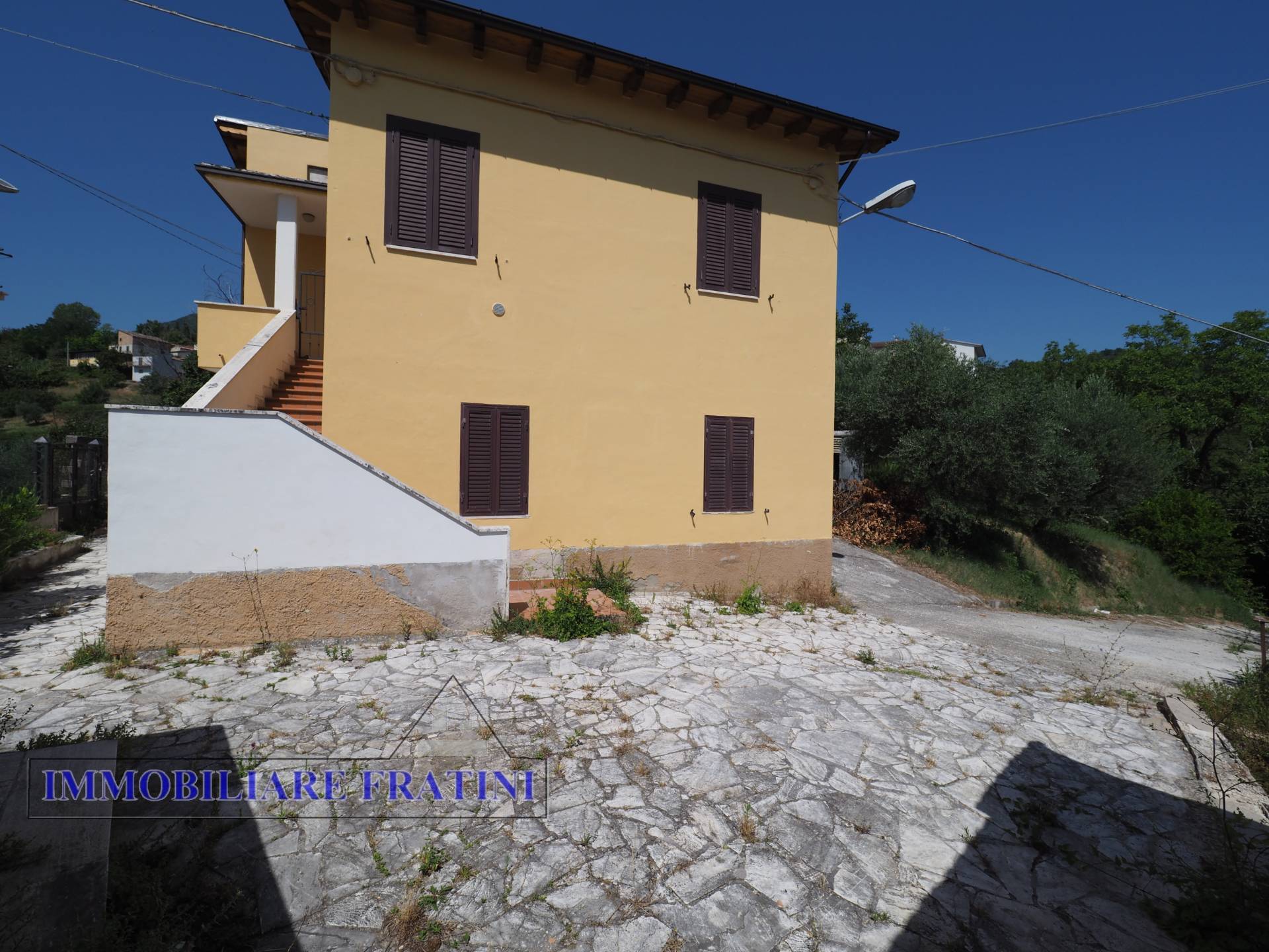 Villa Unifamiliare - Indipendente CIVITELLA DEL TRONTO vendita  Ripe  IMMOBILIARE FRATINI