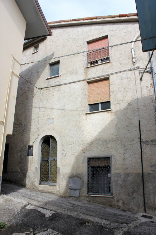 Casa indipendente in vendita a Cornacchiano, Civitella Del Tronto (TE)