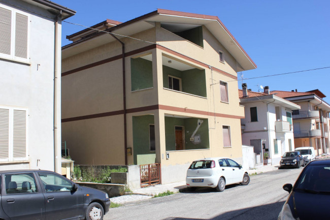 Casa indipendente in vendita a Faraone, Sant'egidio Alla Vibrata (TE)