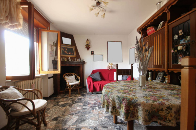 Casa indipendente in vendita a Garrufo, Campli (TE)