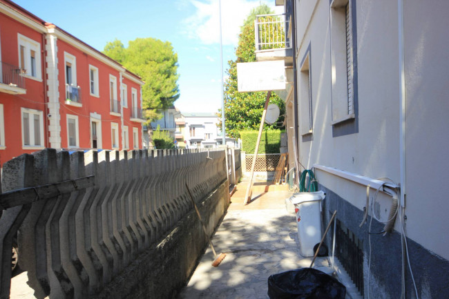 Casa indipendente in vendita a Sant'egidio Alla Vibrata (TE)