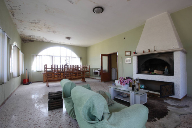 Casa indipendente in vendita a Sant'egidio Alla Vibrata (TE)