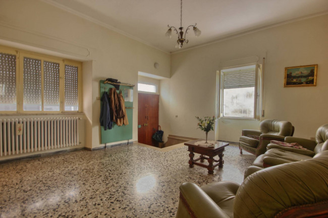 Casa indipendente in vendita a Ancarano (TE)