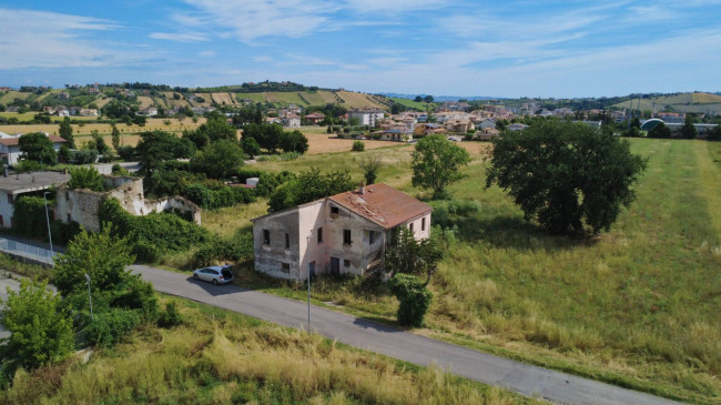 Casolare e Terreno