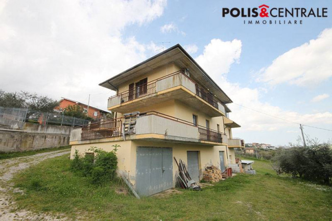 Casa singola a Folignano