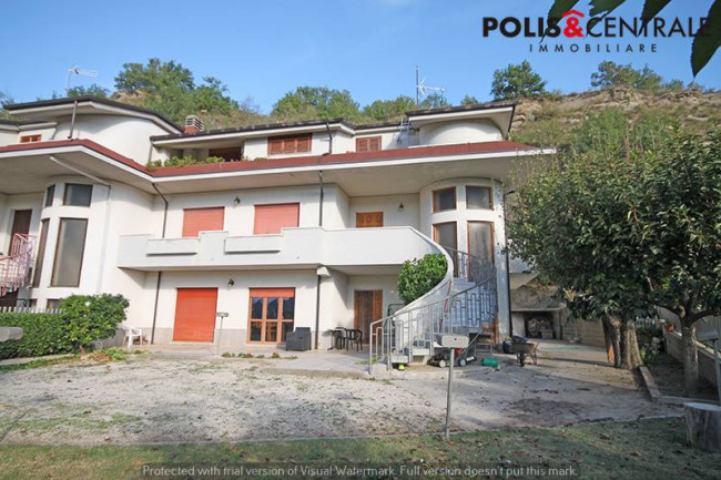 Villette a schiera a Venarotta