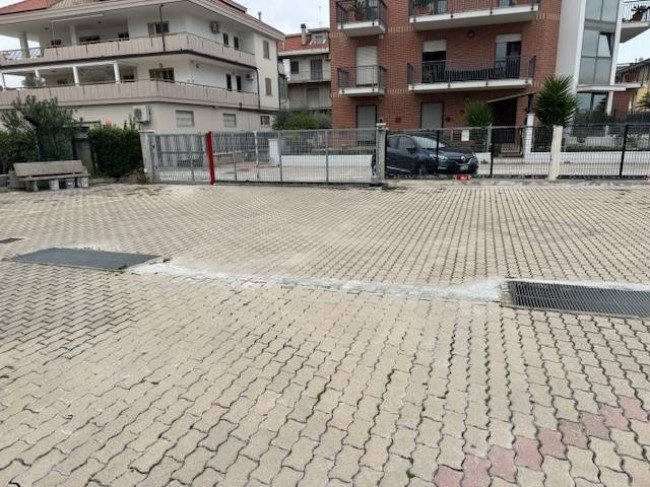 Ufficio in vendita a Porto D'ascoli, San Benedetto Del Tronto (AP)