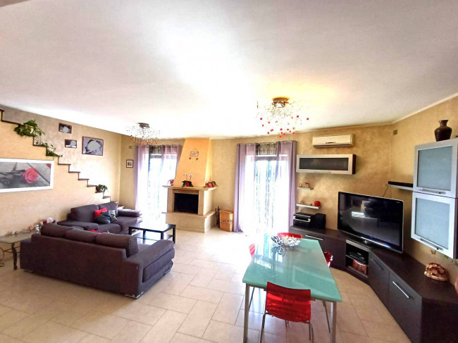 Appartamento in vendita a Caprarola (VT)
