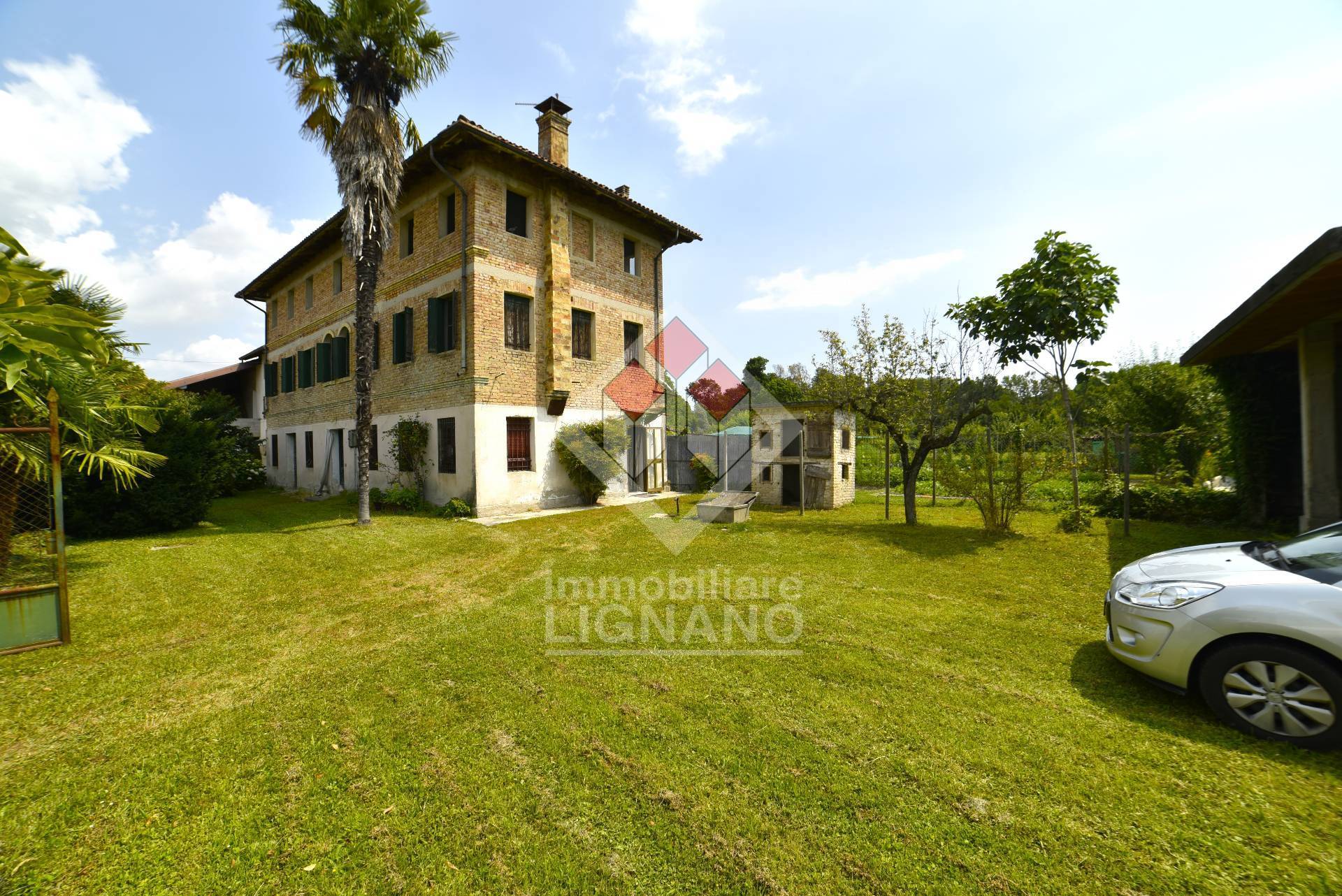 Casa indipendente in vendita a Rivignano Teor (UD)