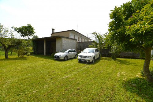 Casa indipendente in vendita a Rivignano Teor (UD)