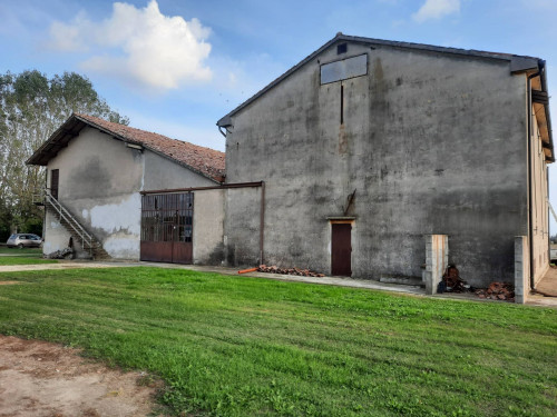 Rustico in vendita a Ferrara