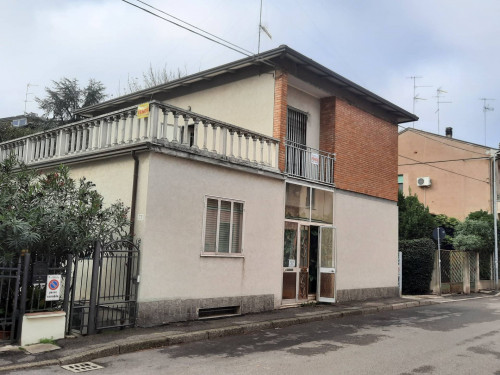 Villa in Vendita a Ferrara