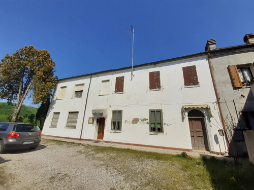 Casa singola in Vendita a Ferrara