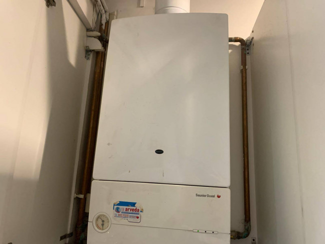 Locale commerciale in vendita a Ferrara