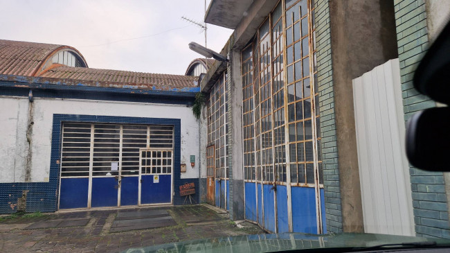 Locale commerciale in vendita a Ferrara