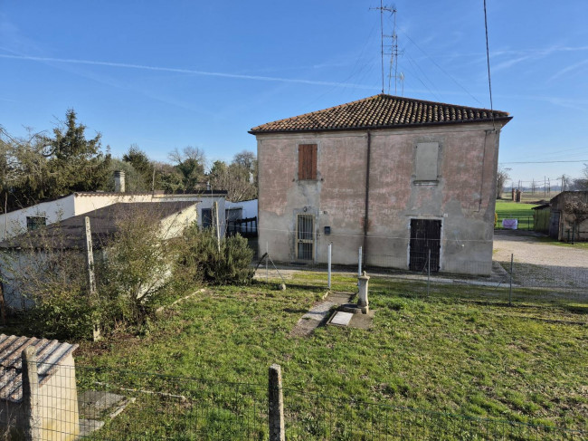 Casa singola in vendita a Ferrara