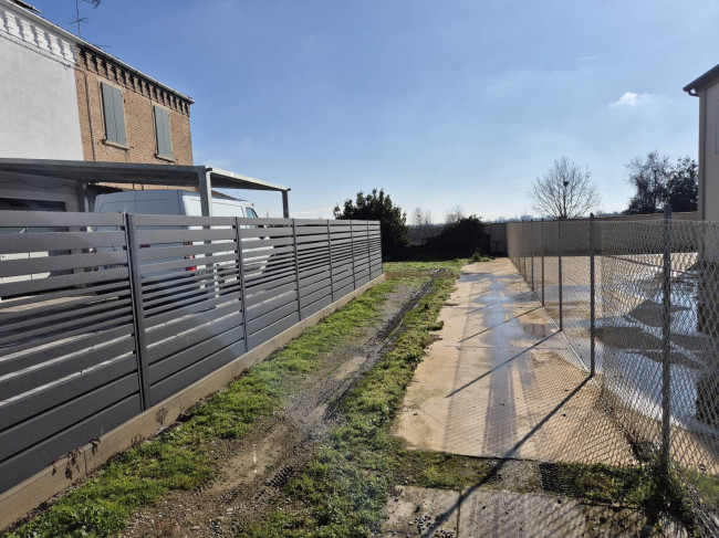 Casa singola in vendita a Terre del Reno