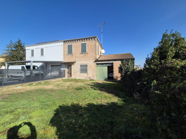 Casa singola in vendita a Terre del Reno