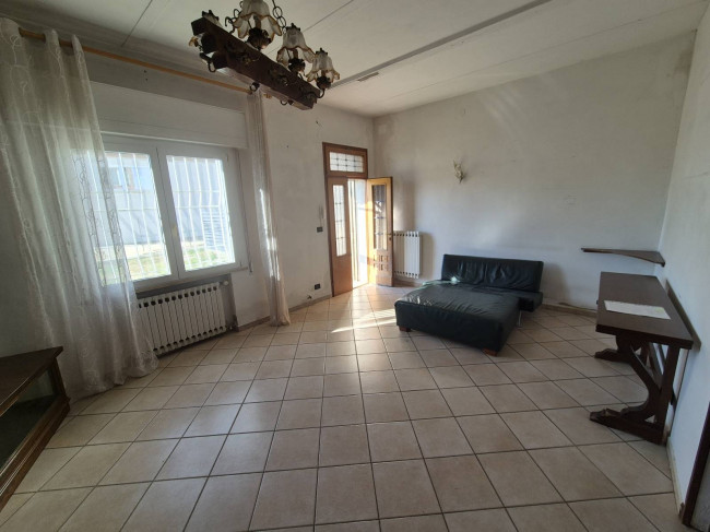 Casa singola in vendita a Terre del Reno