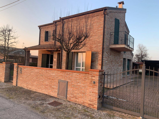 Villa in vendita a Ferrara