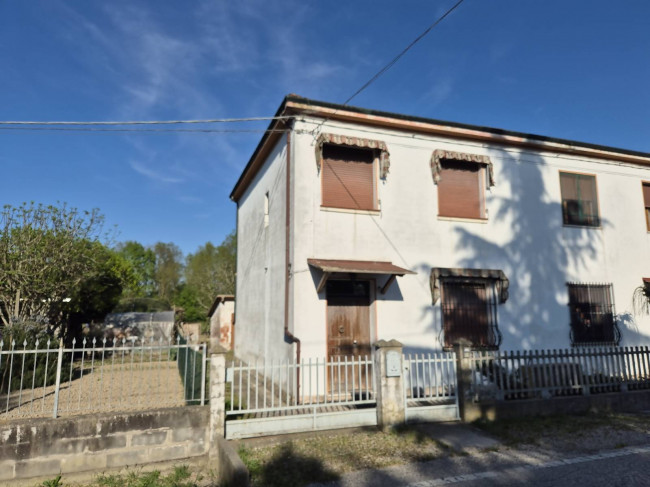 Casa singola in vendita a Ferrara