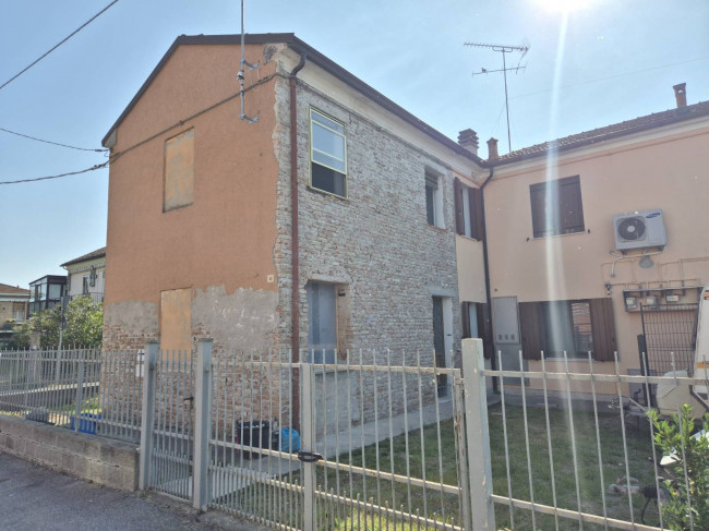 Casa singola in vendita a Ferrara