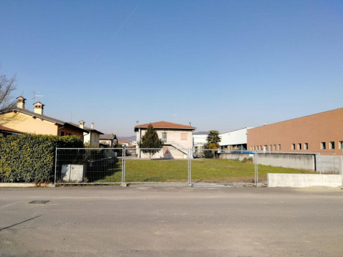 Terreno edificabile in Vendita a Soave