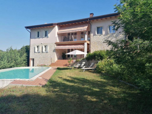 Villa in Vendita a Monteforte d'Alpone